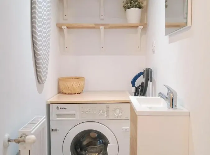 Con Suite, Zona De Trabajo Y Yoga Wifi Y Garaje Apartamento Castro Urdiales