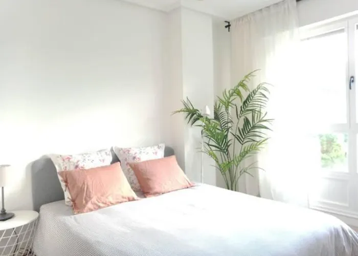 Con Suite, Zona De Trabajo Y Yoga Wifi Y Garaje * Castro Urdiales