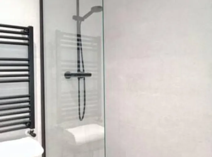 Con Suite, Zona De Trabajo Y Yoga Wifi Y Garaje *