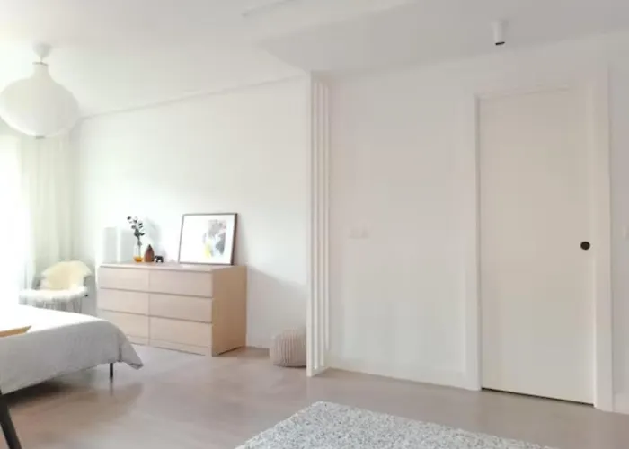 Con Suite, Zona De Trabajo Y Yoga Wifi Y Garaje Apartamento